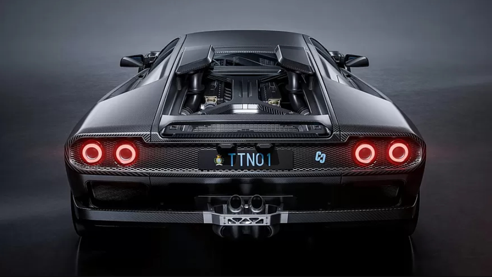 اچنتریکا پاچتو تایتانو